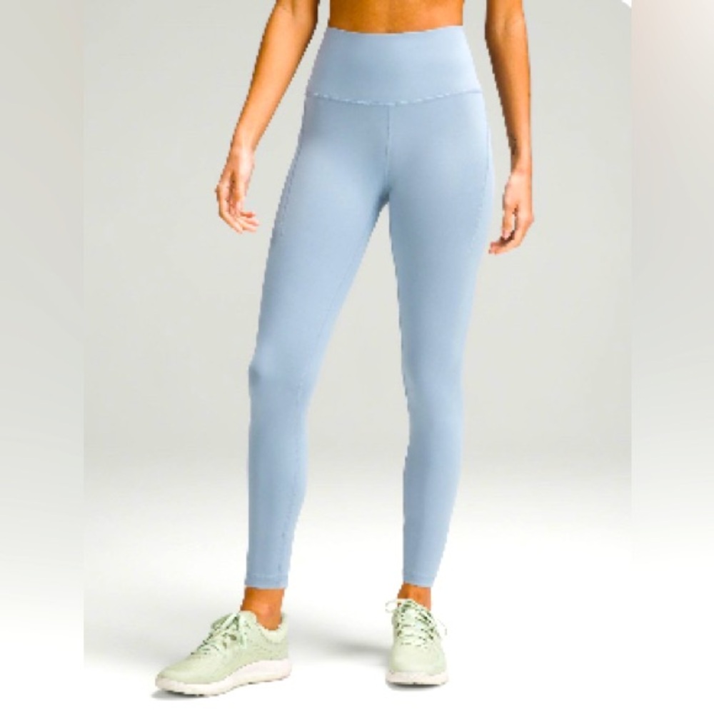 NWT-Wunder Train High Rise Tight 25” w/pockets